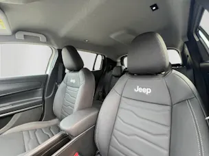 Jeep Avenger 1.2 MHEV Summit