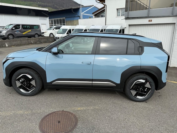 Vehicle image 10 Vehicle image 10