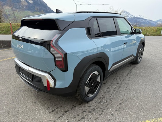 Vehicle image 25 Vehicle image 25