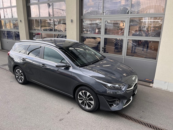 Vehicle image 6 Vehicle image 6