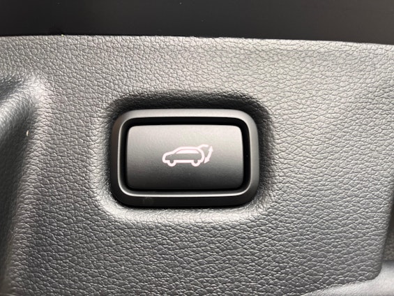 Vehicle image 14 Vehicle image 14