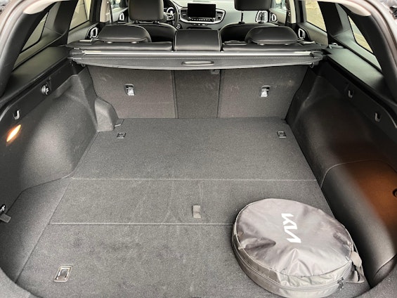 Vehicle image 15 Vehicle image 15