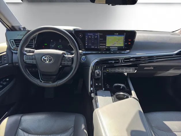 Toyota Mirai Fuel Cell Platinum