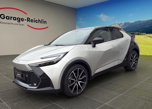 First vehicle image First vehicle image