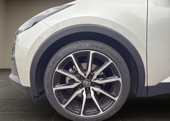 Vehicle image 17 Vehicle image 17