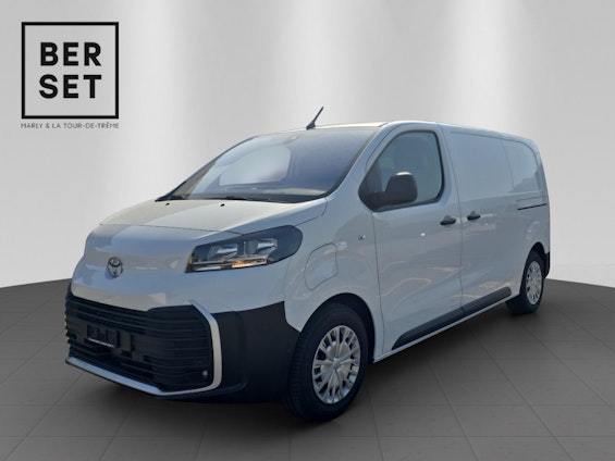 First vehicle image