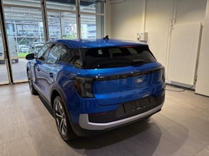 Vehicle image FORD Explorer Extended Range