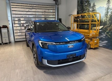 Vehicle image FORD Explorer Extended Range Vehicle image FORD Explorer Extended Range