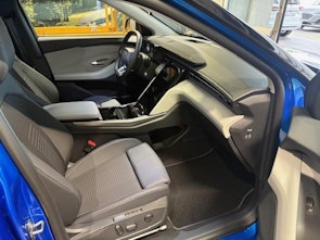 Vehicle image FORD Explorer Extended Range