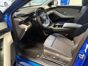 Vehicle image FORD Explorer Extended Range