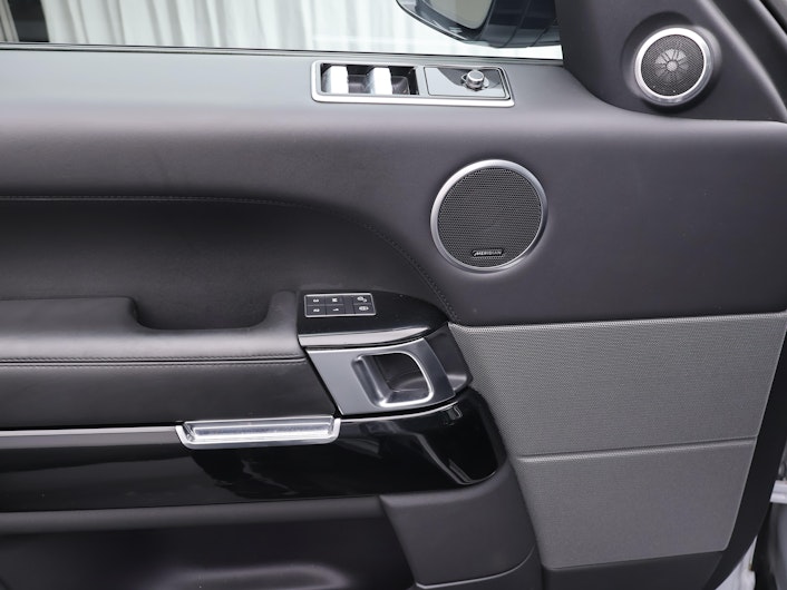 Vehicle image LAND ROVER RANGE ROVER SPORT