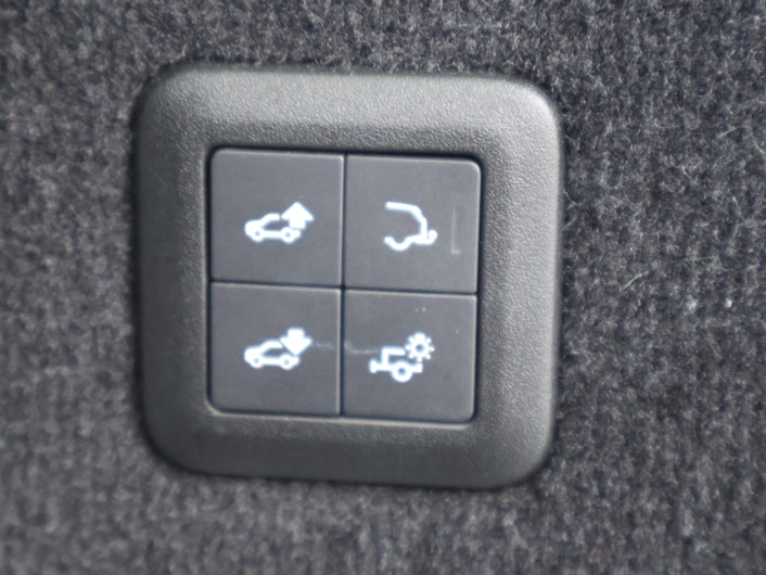 Vehicle image LAND ROVER RANGE ROVER SPORT