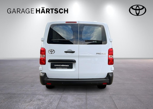 Vehicle image 4 Vehicle image 4