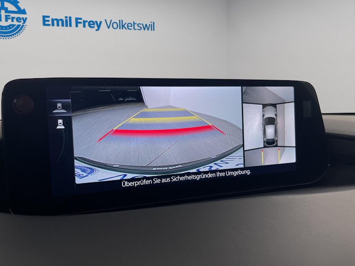 Vehicle image MAZDA 3