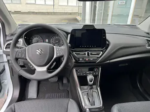 Suzuki S-Cross 1.5 Compact Top Hybrid 4x4