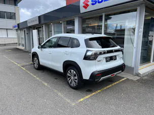 Suzuki S-Cross 1.5 Compact Top Hybrid 4x4