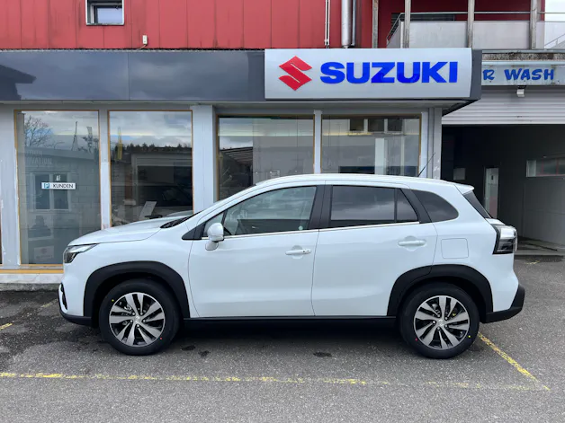 Suzuki S-Cross 1.5 Compact Top Hybrid 4x4