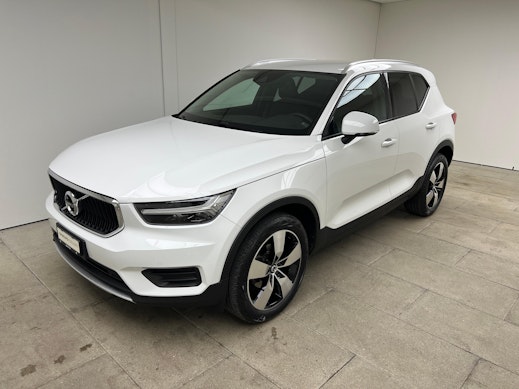 VOLVO XC40 1.5 T3 Momentum 1