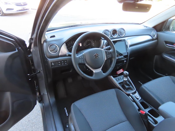 Vehicle image 8