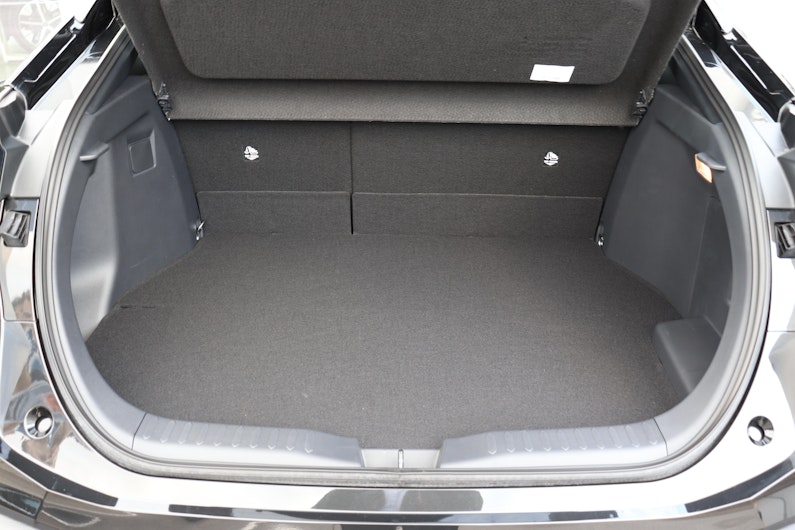 Vehicle image TOYOTA C-HR