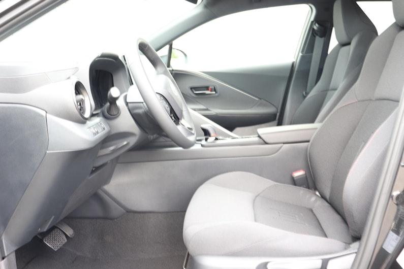 Vehicle image TOYOTA C-HR