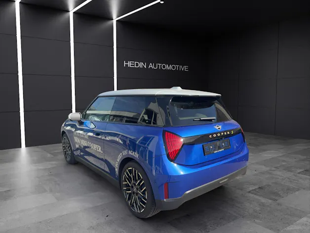 Mini J01 Cooper SE