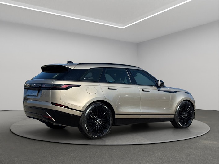 Vehicle image LAND ROVER RANGE ROVER VELAR