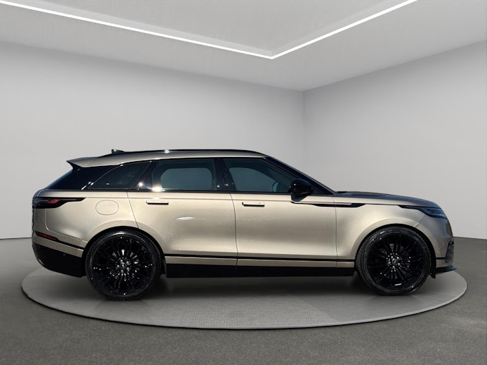 Vehicle image LAND ROVER RANGE ROVER VELAR