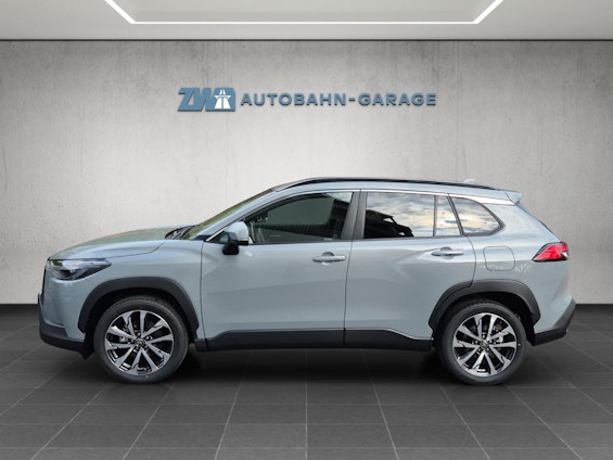 Vehicle image 17