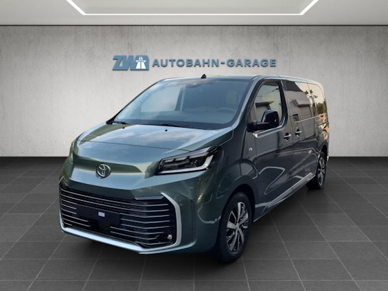 First vehicle image