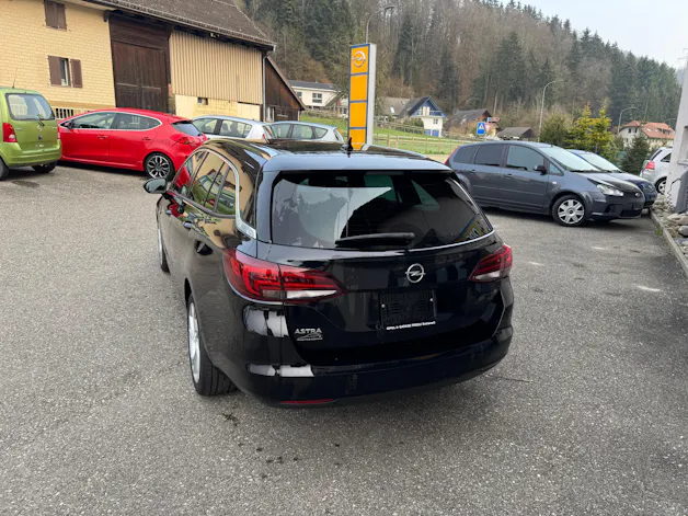 Opel Astra Sports Tourer 1.4 T Elegance S/S