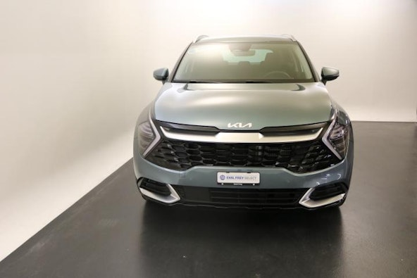 First vehicle image