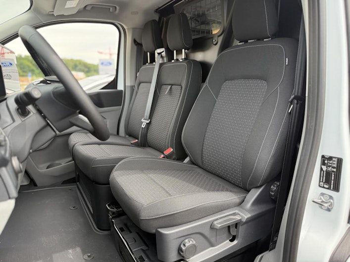 Vehicle image FORD TRANSIT CUSTOM