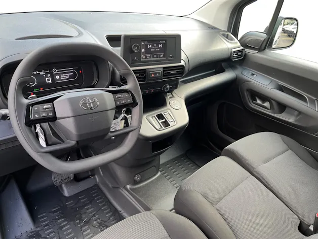 Toyota PROACE CITY Van L2 52KWh Active