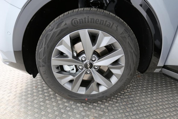 Vehicle image 9 Vehicle image 9