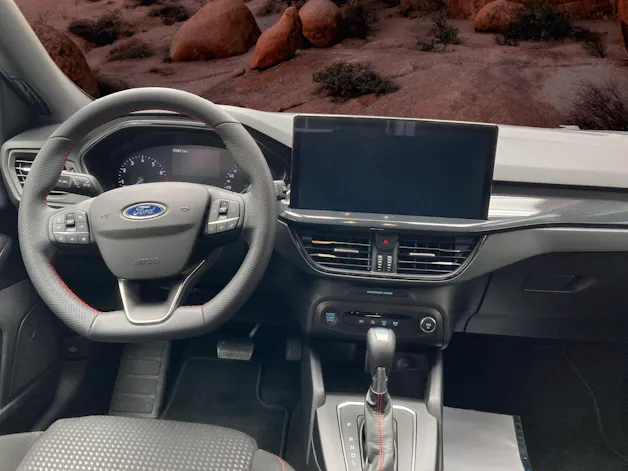 Ford Focus Station Wagon 1.0i EcoB Hybrid 155 ST-Line