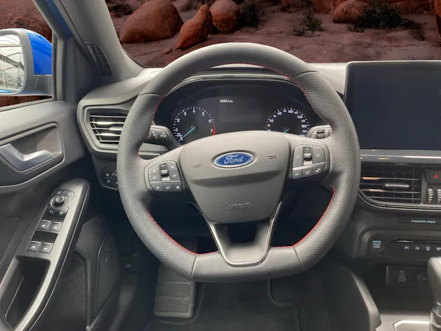 Ford Focus Station Wagon 1.0i EcoB Hybrid 155 ST-Line