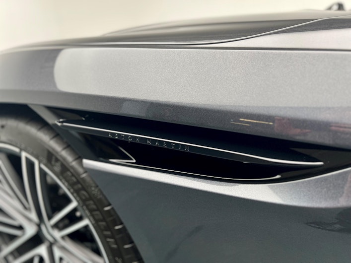 Vehicle image ASTON MARTIN DB12