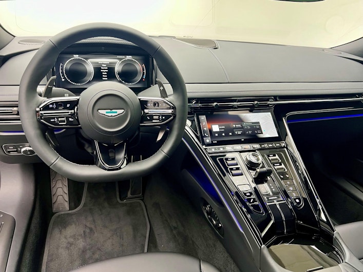 Vehicle image ASTON MARTIN DB12