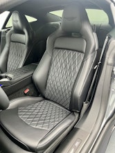 Vehicle image ASTON MARTIN DB12 Coupé 4.0 V8 Bi-Turbo