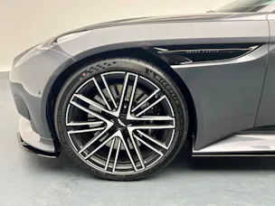 Aston Martin DB12 Coupé 4.0 V8 Bi-Turbo