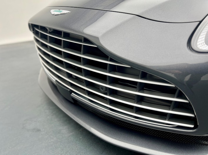 Vehicle image ASTON MARTIN DB12