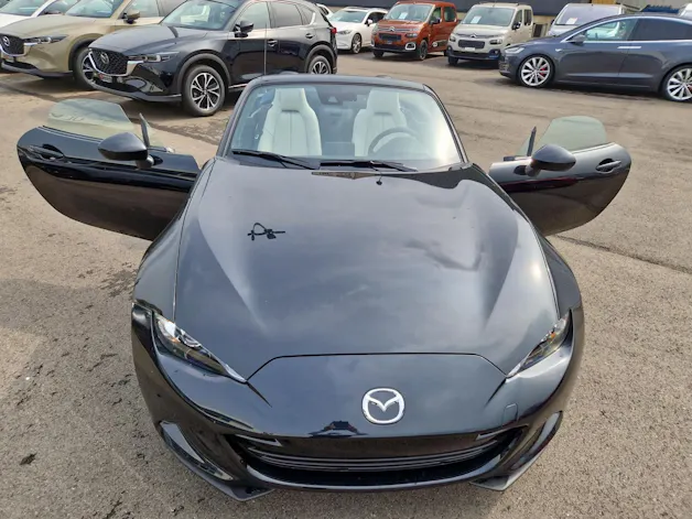 Mazda MX-5 2.0 Kazari