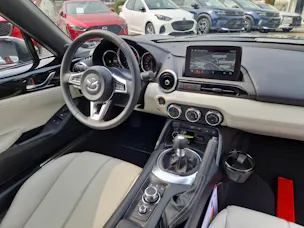 Mazda MX-5 2.0 Kazari