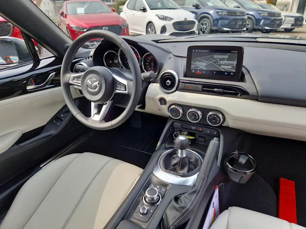 Mazda MX-5 2.0 Kazari