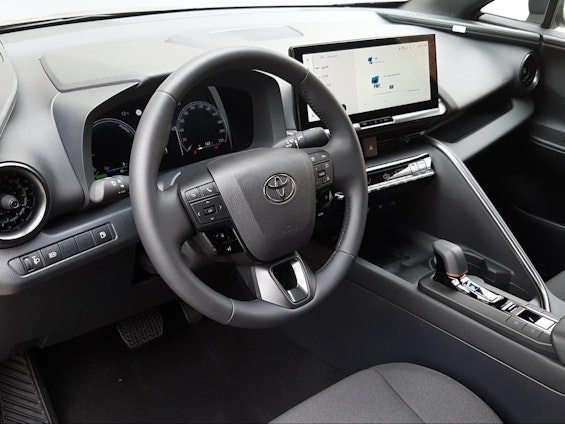 Vehicle image 8