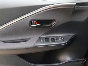 Toyota C-HR 2.0 PHEV Swiss Edition