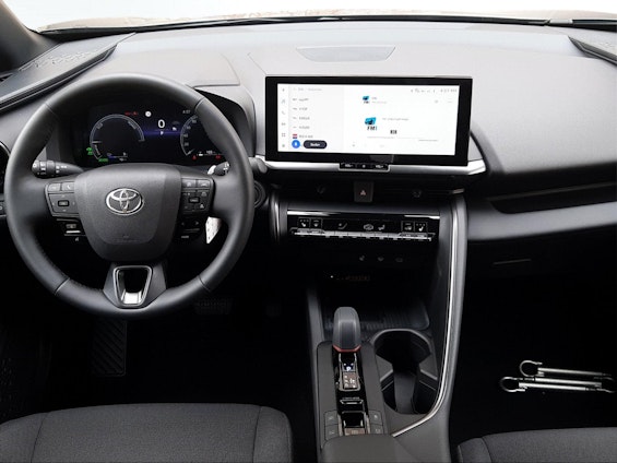 Vehicle image 12