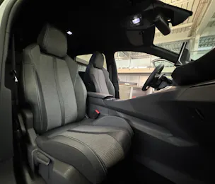 Peugeot 5008 1.5 BlueHDi Allure Pack*7 Sitzer*