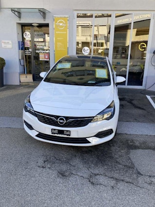 First vehicle image